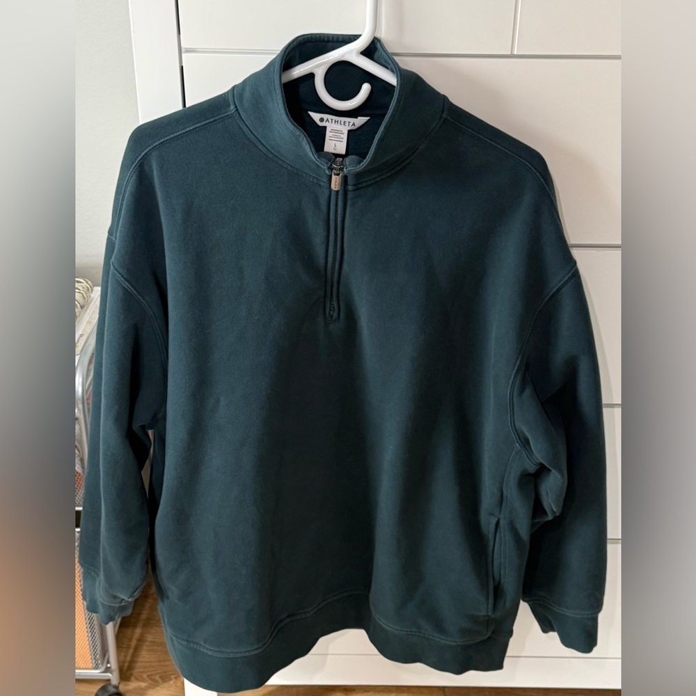 Athleta size Large 1/4 zip Forever Fleece